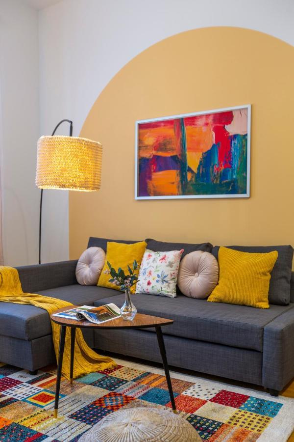 Central Gozsdu Apartment In The Party Street Budapešť Exteriér fotografie