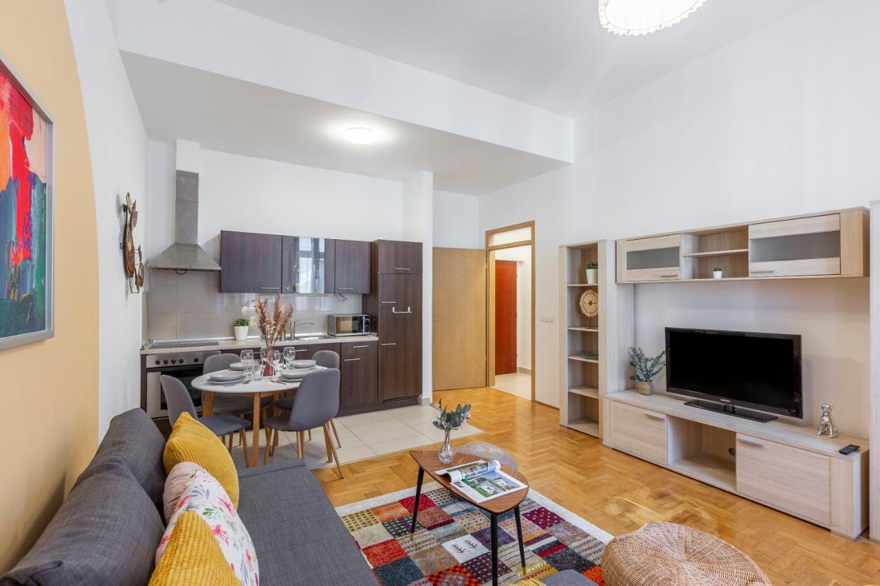 Central Gozsdu Apartment In The Party Street Budapešť Exteriér fotografie